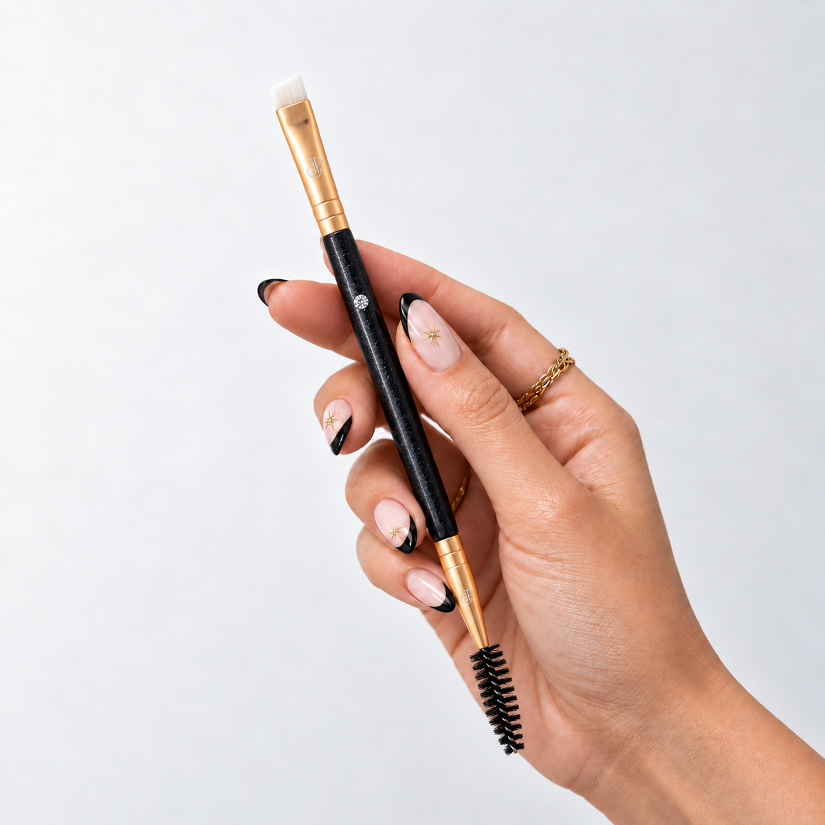 Angled Eyebrow Brush