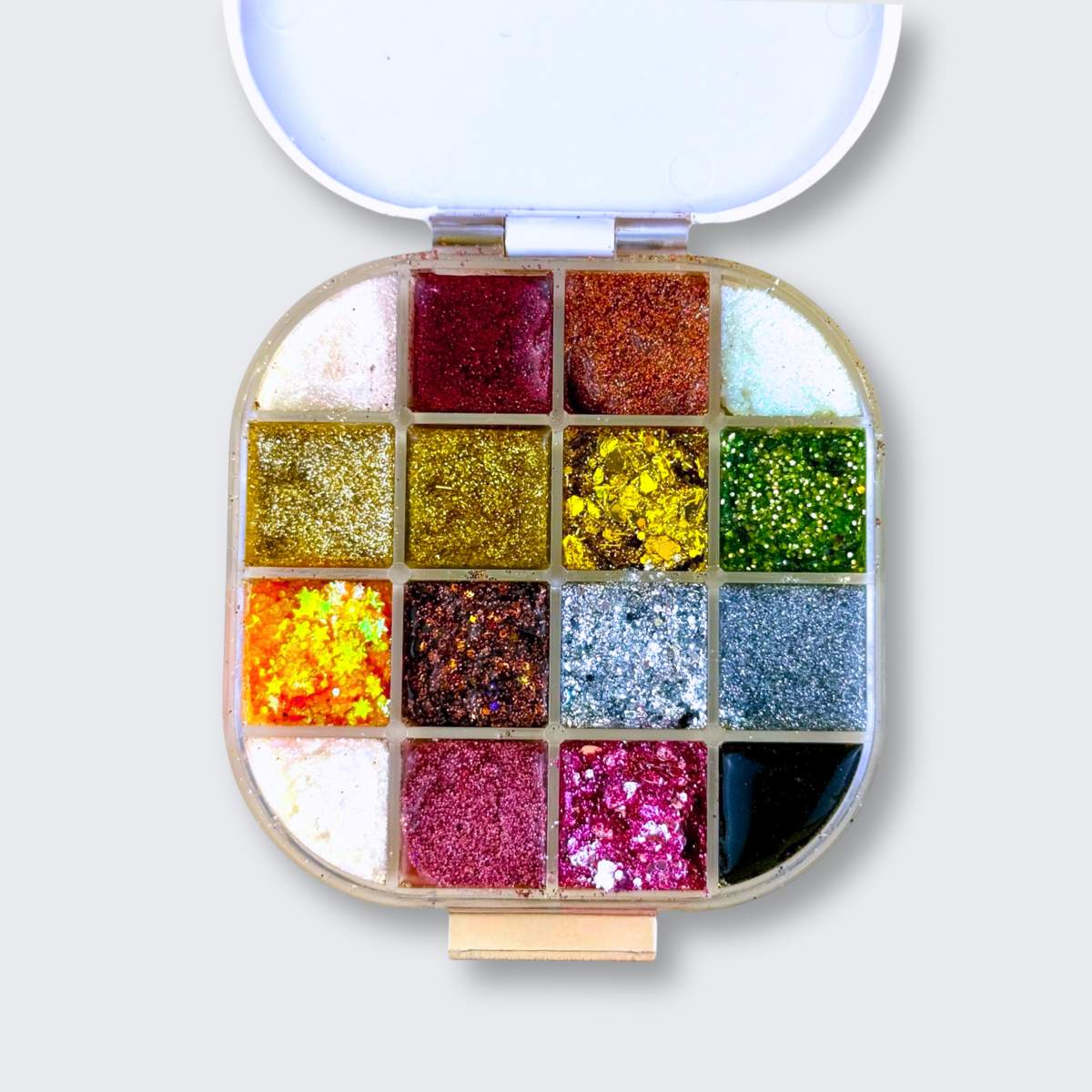 Aloe Glitter Artist Palette - CJP Beauty