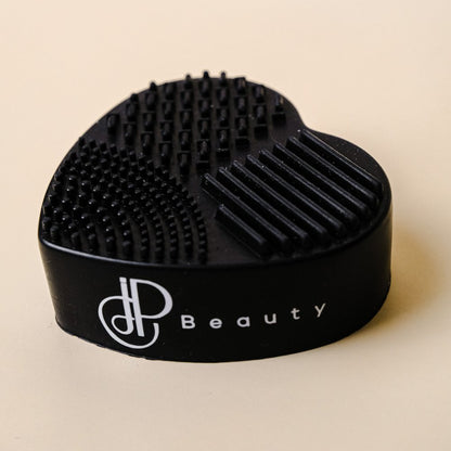 Squeaky Clean Brush Cleaning Tool - CJP Beauty